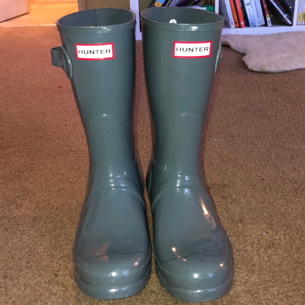size 8 sky blue rain boots